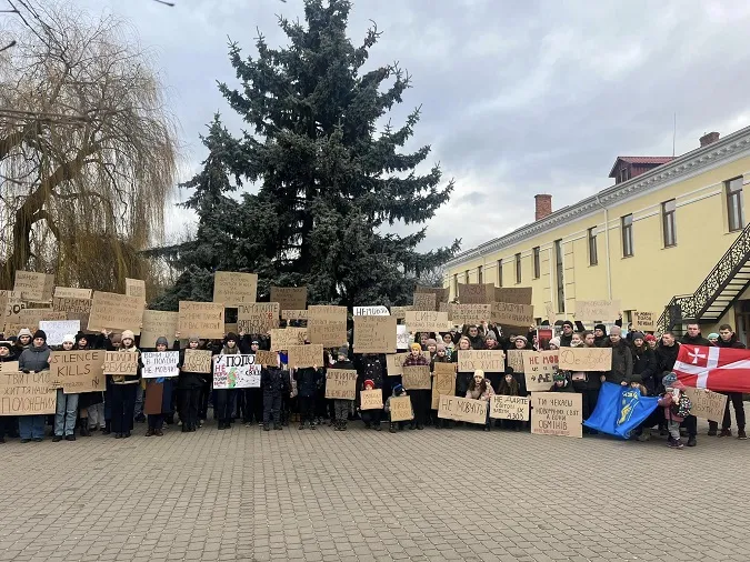 «Моя душа в полоні»: в Ковелі – акція на підтримку полонених захисників Маріуполя (фото)
