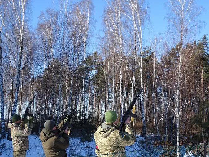 Востаннє додому: на Волині попрощалися з загиблим на Сумщині воїном Павлом Фіщуком