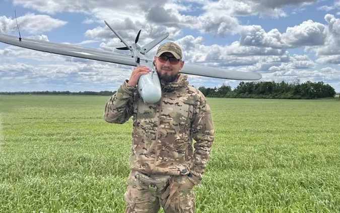 Від діджея до інструктора БПЛА: як 25-річний волинянин після поранення навчає військових керувати дронами (фото)