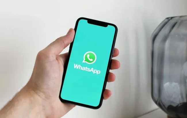 WhatsApp навчився перекладати повідомлення прямо в чатах
