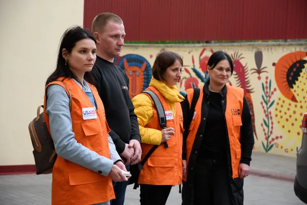 Луцька громада отримала авто для мобільної бригади, яка допомагає постраждалим від насильства (фото)