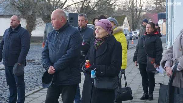У Луцьку вшанували пам'ять жертв Голодомору (фото, відео)