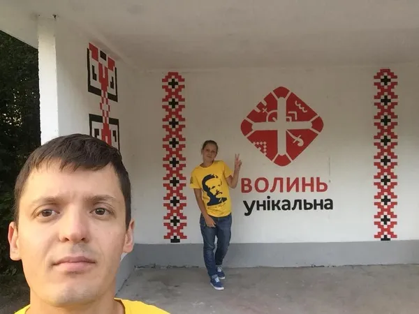 На Волині зупинку «одягнули» у вишиванку (фото) 