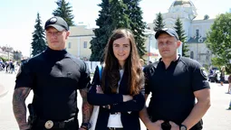Із подяками, дітьми і квардокоптерами: як у Луцьку святкували день Нацполіції (фото)