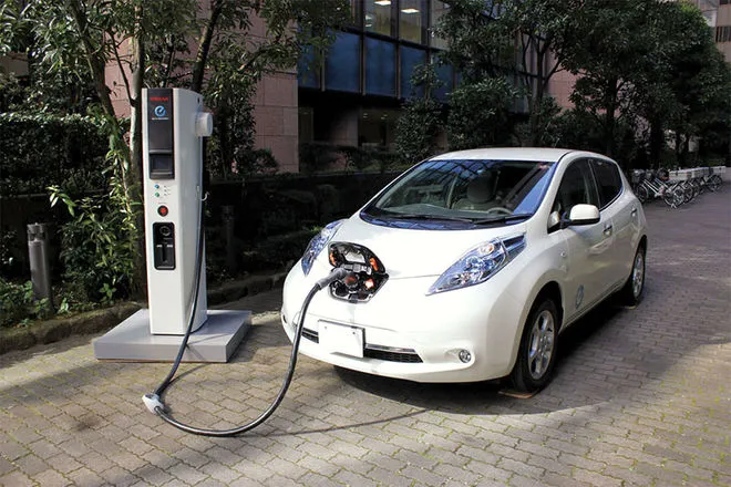 За травень ввезли більше 1000 автівок: паливна криза в Україні підвищила попит на електромобілі