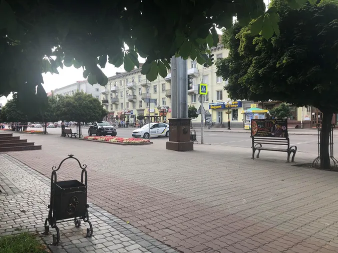 Центр Луцька перекритий і для людей, і для машин (фото)