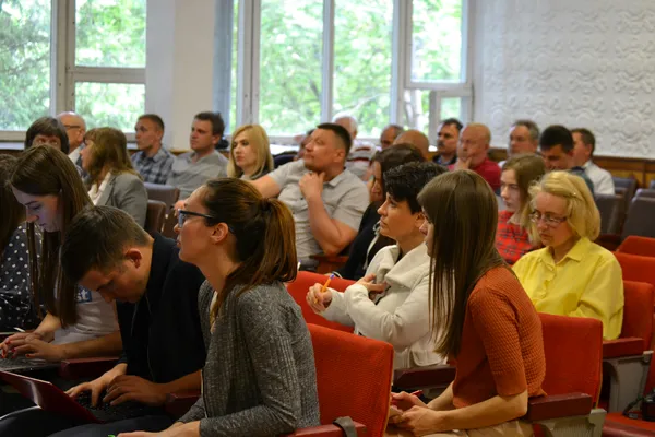 Лучани обговорення росту ціни за проїзд у тролейбусах проігнорували (фото)