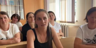 Зібрали говорити про водопровід, а «закрили» школу: у селі на Рівненщині – скандал (відео)