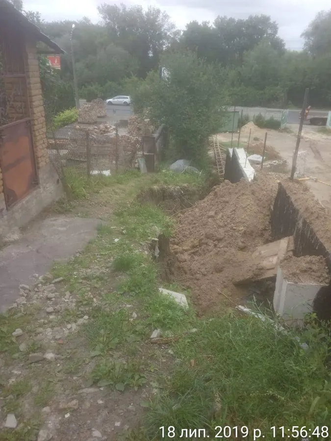 У Луцьку будівельника покарають за провалля (фото)