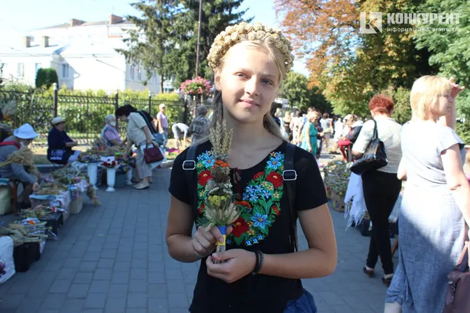 Як у центрі Луцька святкували Медового Спаса (фото)