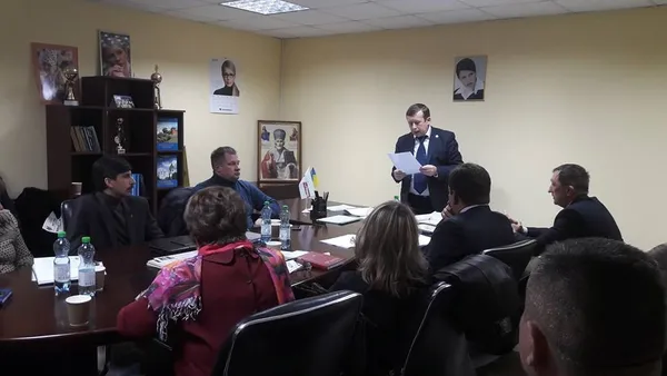 В обласній «Батьківщині» пояснили відставку Кіндера 