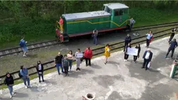 У Луцьку вийшли на мітинг, аби врятувати дитячу залізницю (фото)