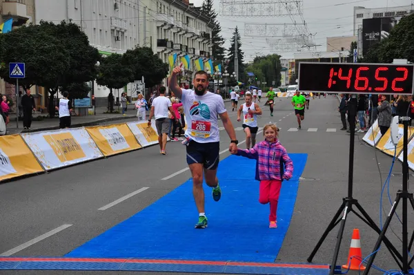 21 пласке питання ПРО БІГ до організаторів луцького півмарафону