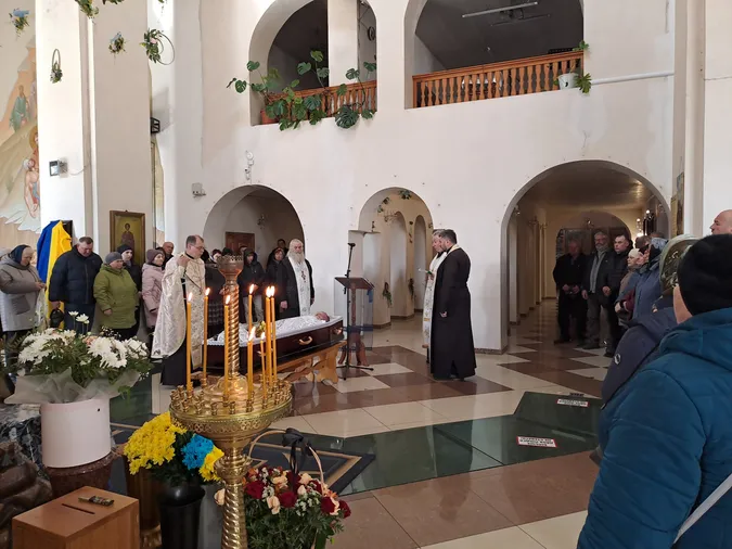 Назавжди 47: на Волині провели в останню земну дорогу Героя Сергія Сидорука (фото)