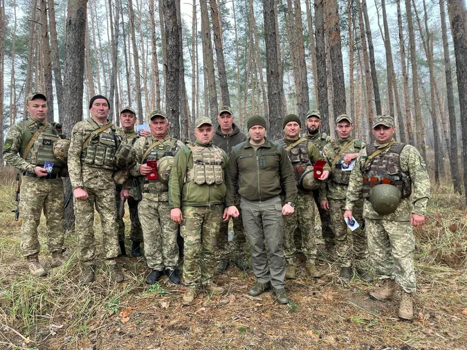 Сирський нагородив волинських бійців ТрО (фото)