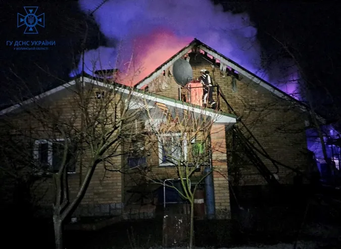 Горіли будинки і авто: на Волині за добу – п'ять пожеж (фото)
