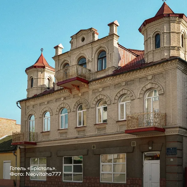 Костел, готель і загадкові маєтки: що приховують старі будівлі Ковеля (фото)