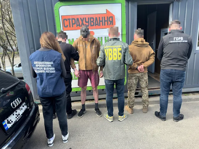На Львівщині затримали 24-річного волинянина, який переправляв чоловіків за кордон (фото)