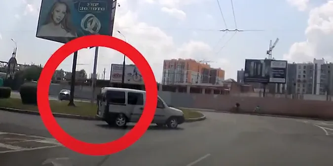 У Луцьку BMW «дрифтанув» перед носом патрульних (відео)