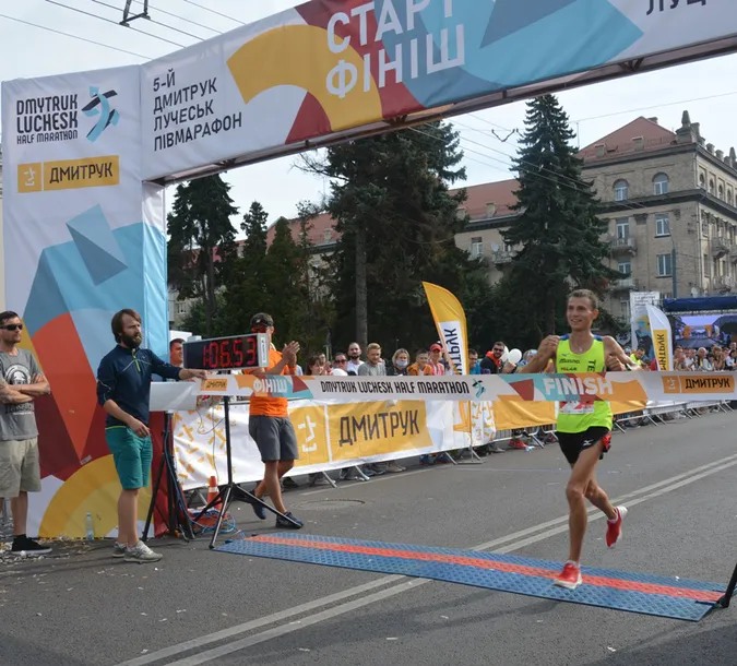 Луцький півмарафон фінішував: імена переможців (ФОТО)