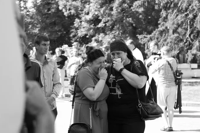У Луцьку попрощалися із загиблим на Донеччині снайпером Віталієм Ващуком (фото)