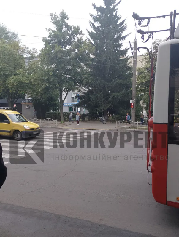 Ліхтар, який обірвали