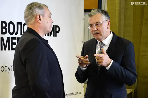 Один день Анатолія Гриценка на Волині (фоторепортаж)*