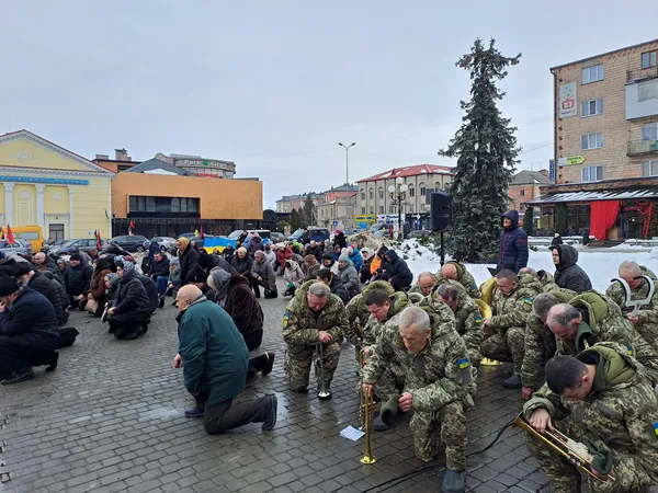 Перший бій став останнім: у Ковелі поховали воїна Ярослава Лукашука (фото)