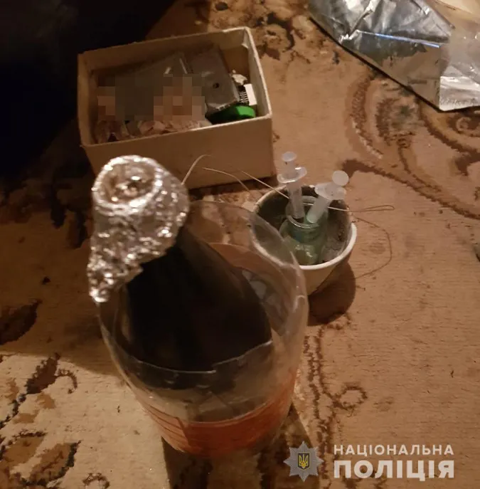 На Волині поліцейські розслідували крадіжку, а знайшли наркотики (фото)