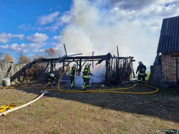 Пожежа у Струмівці: повідомили, чому горів будинок (фото)