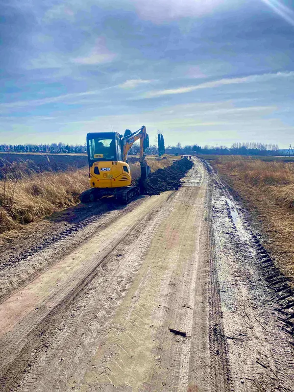 У громаді на Волині прокладають новий водогін (фото)