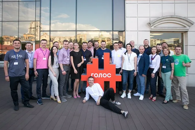 Вакарчук зустрівся із регіональними координаторами партії «Голос»