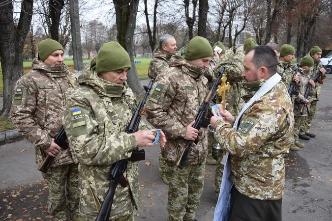 Мати п'ятьох дітей з Волині пішла у прикордонниці у пам'ять про загиблого племінника