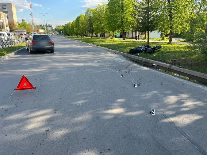 Не пропустив водій авто: у Ковелі в ДТП травмувався мотоцикліст (фото, відео)