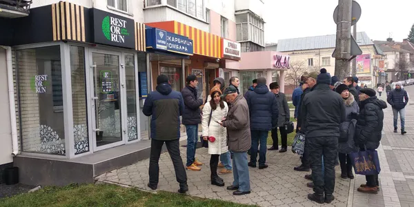 Через російську мову з Луцька «виганяють» щойно відкриту кав’ярню (фото)