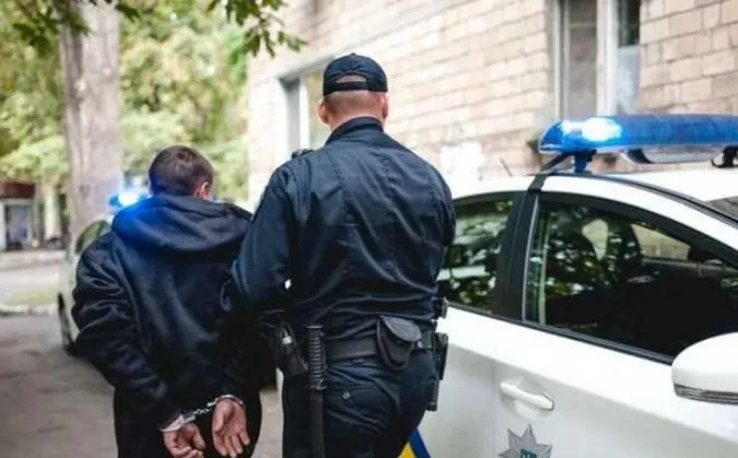 У Ковелі поліцейські шарпалися з чоловіком, який має інвалідність