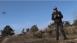 У Луцьку працює унікальна школа, в якій навчають керувати FPV-дронами (відео)