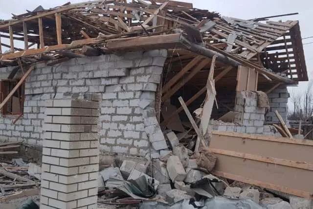 Ракетний удар по Овручу: зруйновано 30 житлових будинків (фото, відео)