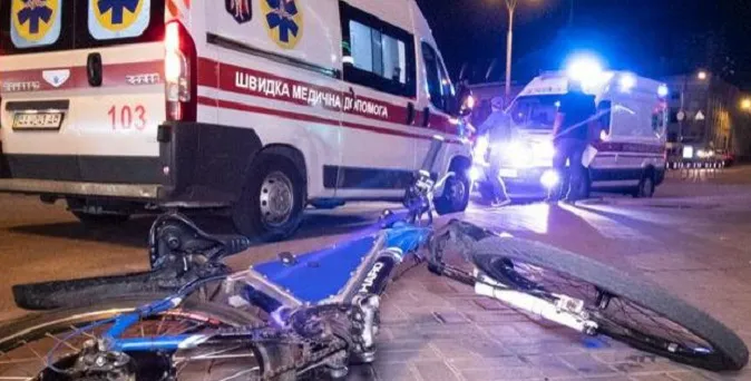 У Луцькому районі Ford збив 74-річного велосипедиста
