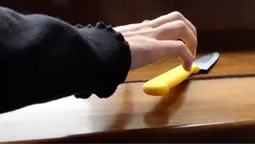 У Луцьку пʼяна жінка ледве не зарізала співмешканця (відео)