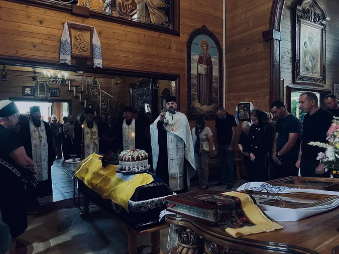 У Володимирі в останню земну дорогу провели Захисника Ігоря Пригарського (фото)