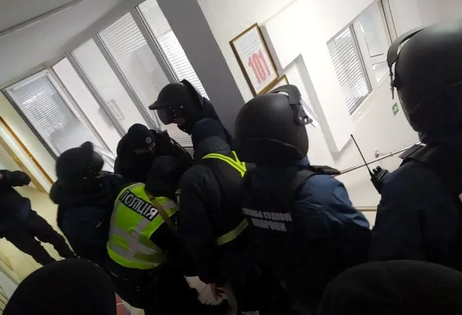 На Волині вчаться захищати суди від терористів і радикалів(фото)
