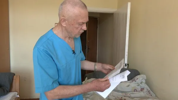 53 роки рятує життя: історія волинського хірурга-проктолога Миколи Карабана (фото)