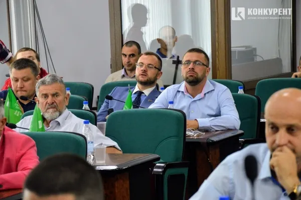 Ігор Поліщук з секретарського крісла повернувся в депутатське, а потім ще й став радником нового секретаря Луцькради Григорія Пустовіта