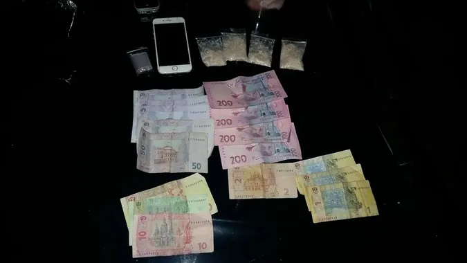 У Луцьку вночі затримали наркоторговців