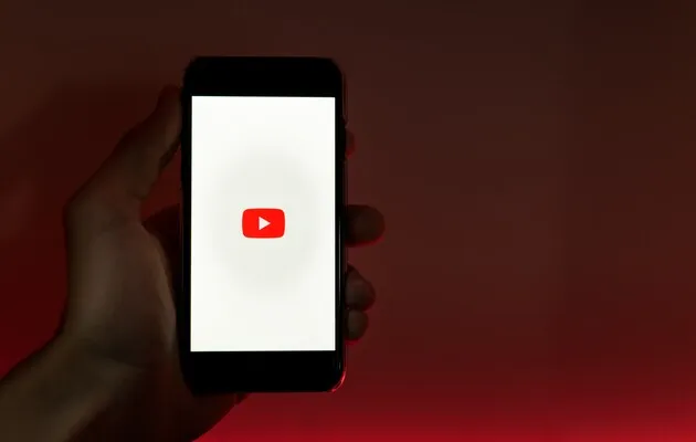 На YouTube з'явилися автоматичні субтитри українською мовою