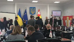 На сесії Луцькради – скандал: викликали поліцію (фото, відео, оновлено)