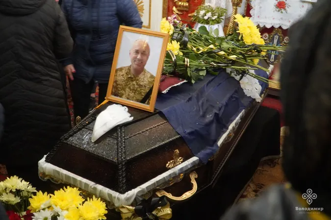 На Волині попрощалися із загиблим захисником Павлом Ковальчуком (фото)