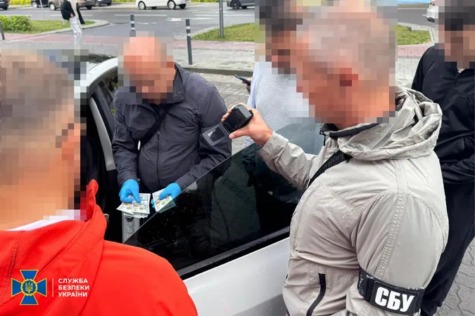 У Луцьку судитимуть лікаря-шахрая, який дер гроші за інвалідність
