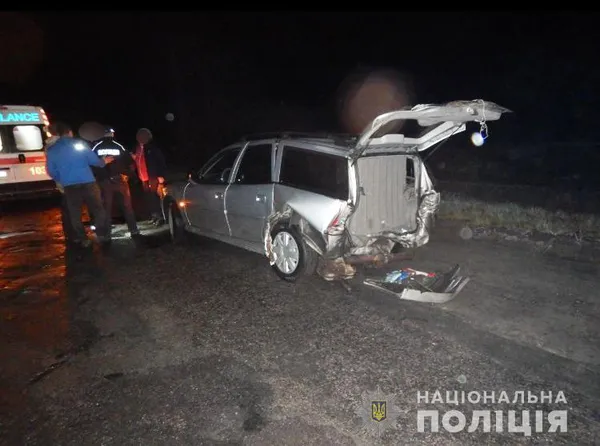 На Волині припарковане авто збило пішохода (фото)